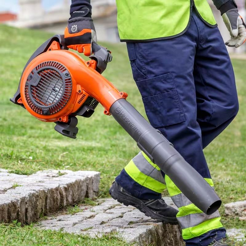 【直降三千!直降三千】國際知名(Husqvarna)富世華汽油鼓風機 專業清潔 強力來襲 【直降三千!直降三千】國際知名(Husqvarna)富世華汽油鼓風機 專業清潔 強力來襲